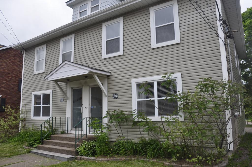 Moncton Suites - Apartments Across Georges Dumont Εξωτερικό φωτογραφία