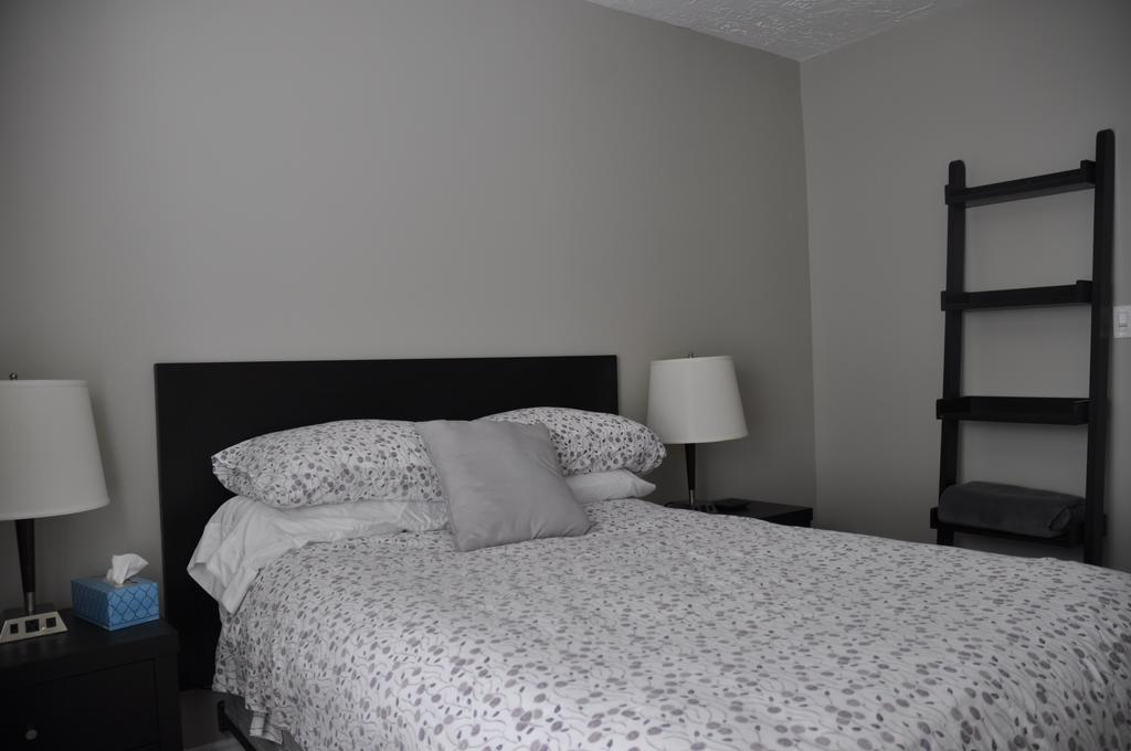 Moncton Suites - Apartments Across Georges Dumont Εξωτερικό φωτογραφία