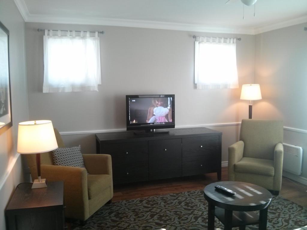 Moncton Suites - Apartments Across Georges Dumont Εξωτερικό φωτογραφία