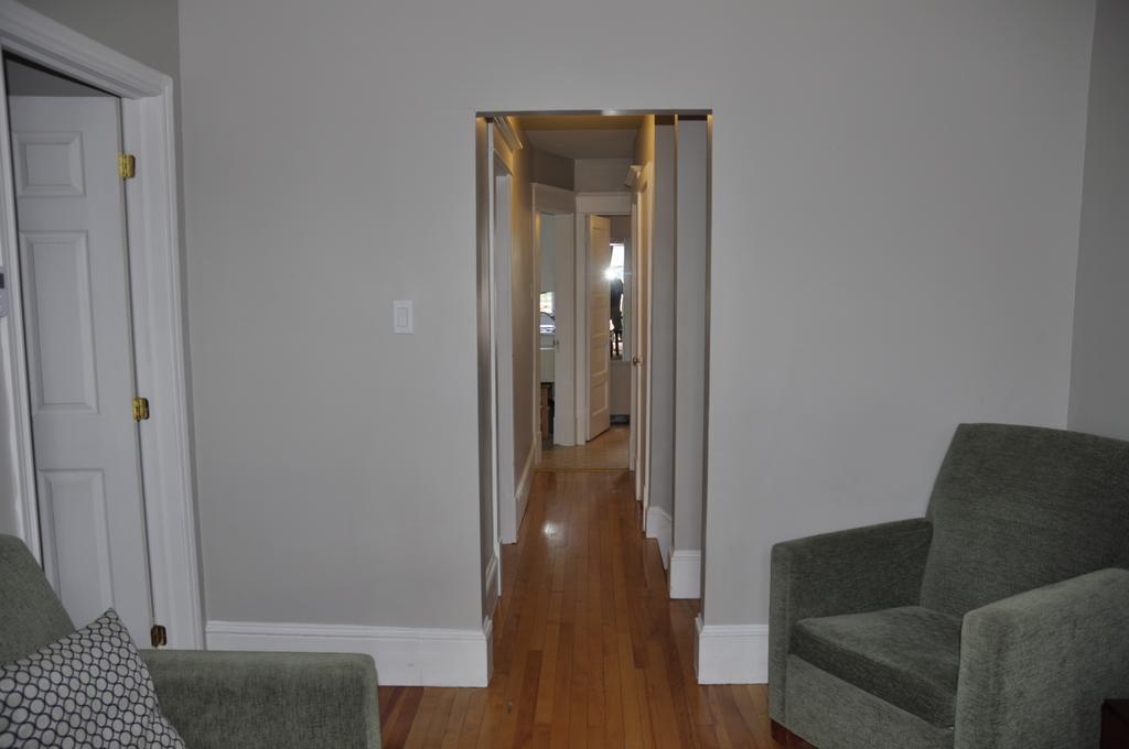 Moncton Suites - Apartments Across Georges Dumont Εξωτερικό φωτογραφία