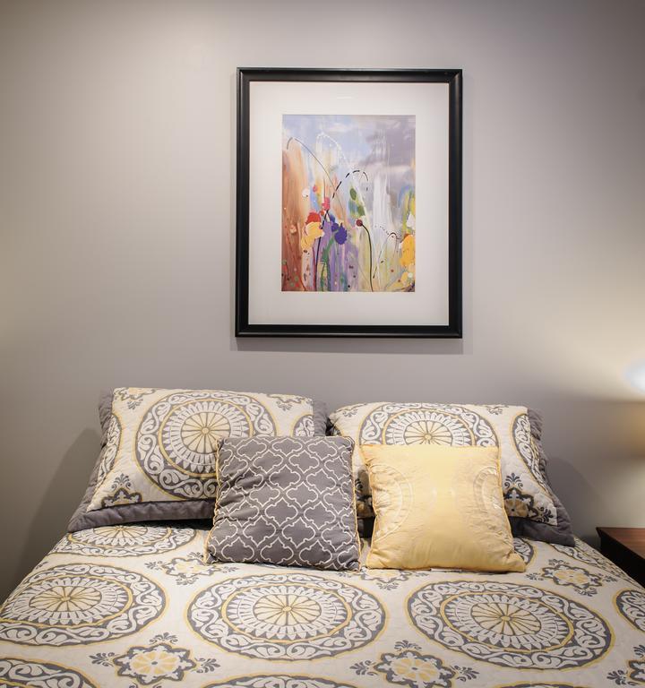 Moncton Suites - Apartments Across Georges Dumont Εξωτερικό φωτογραφία