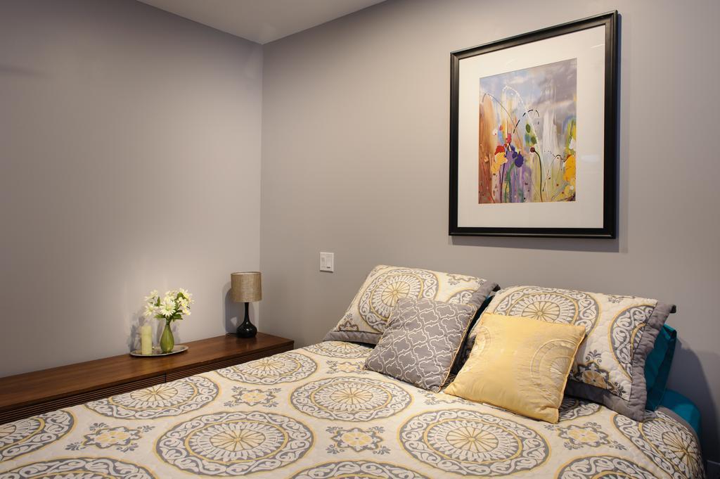 Moncton Suites - Apartments Across Georges Dumont Εξωτερικό φωτογραφία