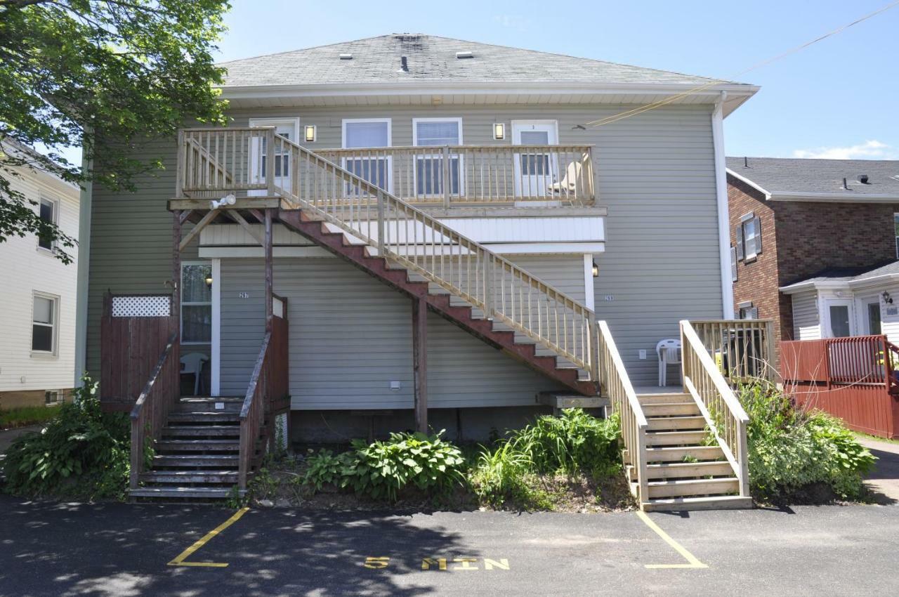 Moncton Suites - Apartments Across Georges Dumont Εξωτερικό φωτογραφία
